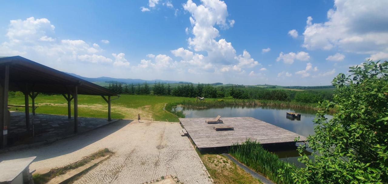 Hotel Farma Vysoka Chrastava エクステリア 写真
