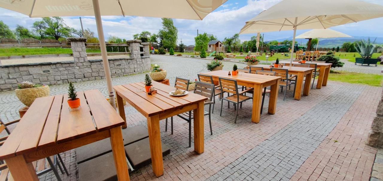 Hotel Farma Vysoka Chrastava エクステリア 写真