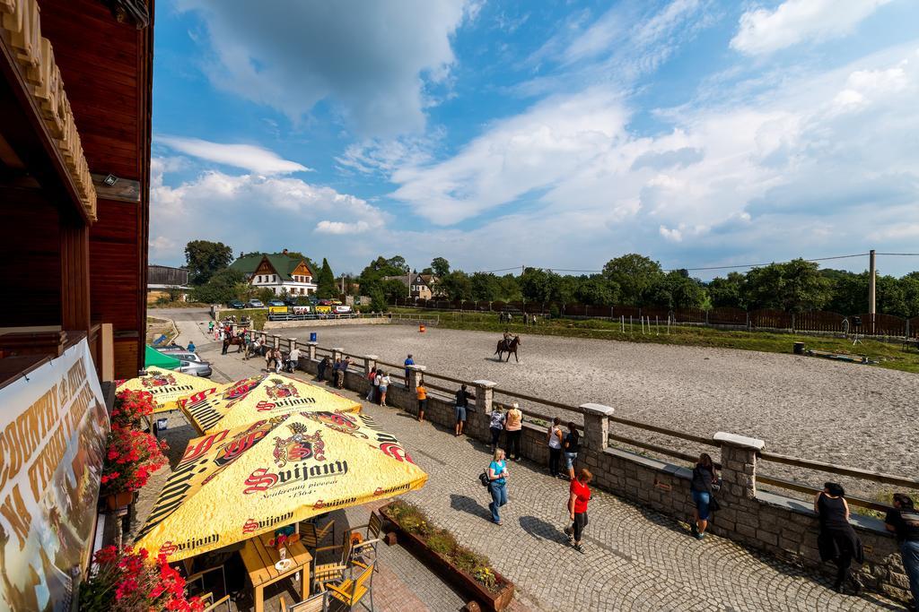 Hotel Farma Vysoka Chrastava エクステリア 写真
